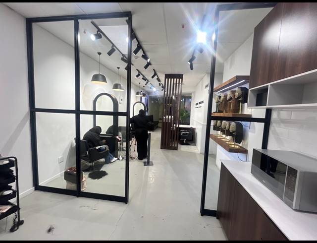 95M² BUSINESS TO LET IN CAPE TOWN CITY CENTRE